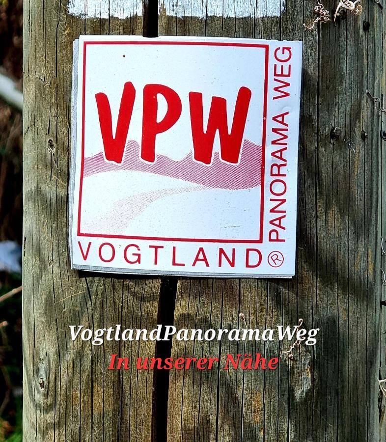 Ferienwohnung "Blick Mylau" - Naehe Freizeitpark Plohn & Weltgroesster Ziegelsteinbruecke Reichenbach im Vogtland Exterior foto